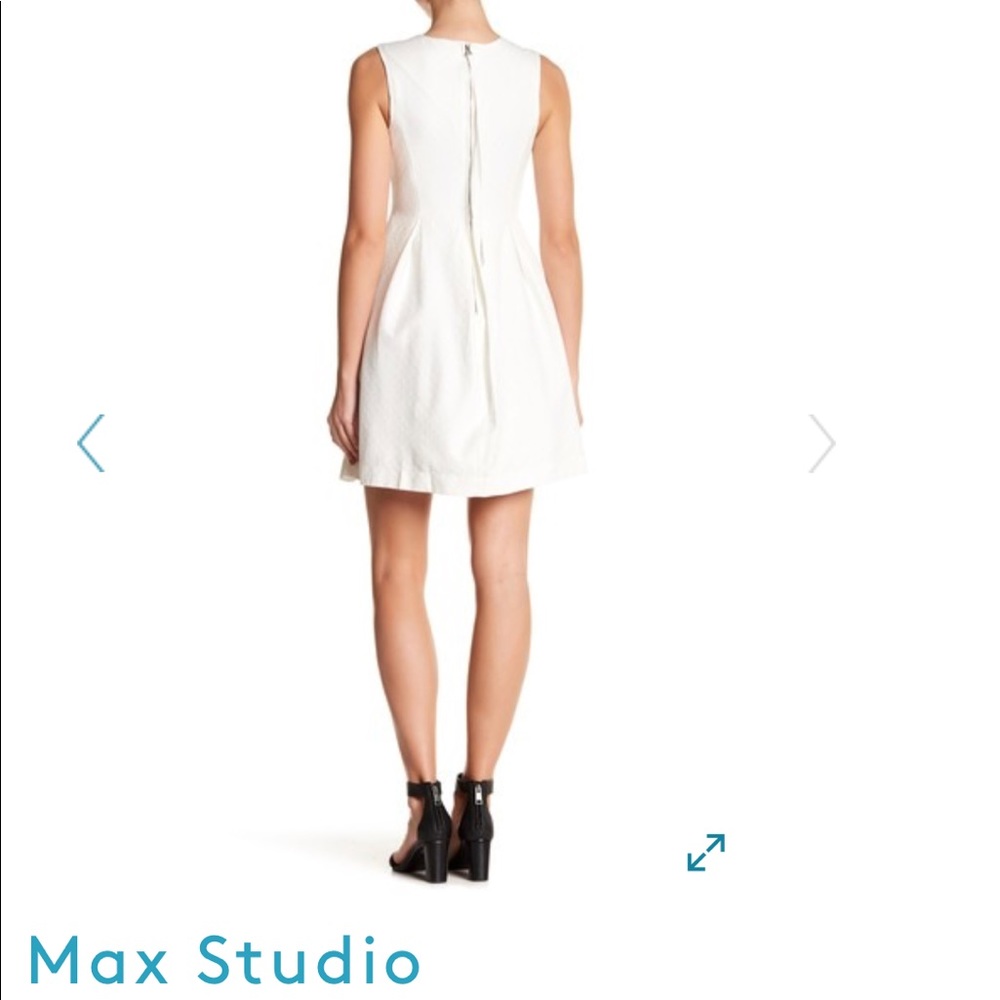 Max Studio - Picture 2 of 6